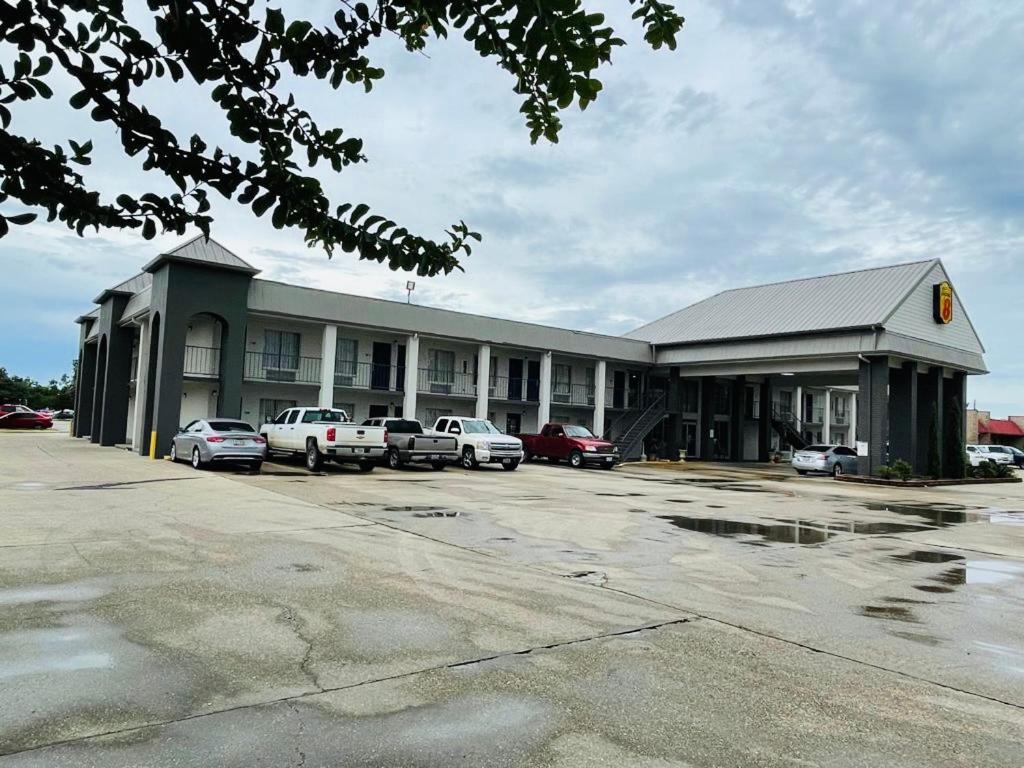 Super 8 By Wyndham New Iberia Motel Exterior foto