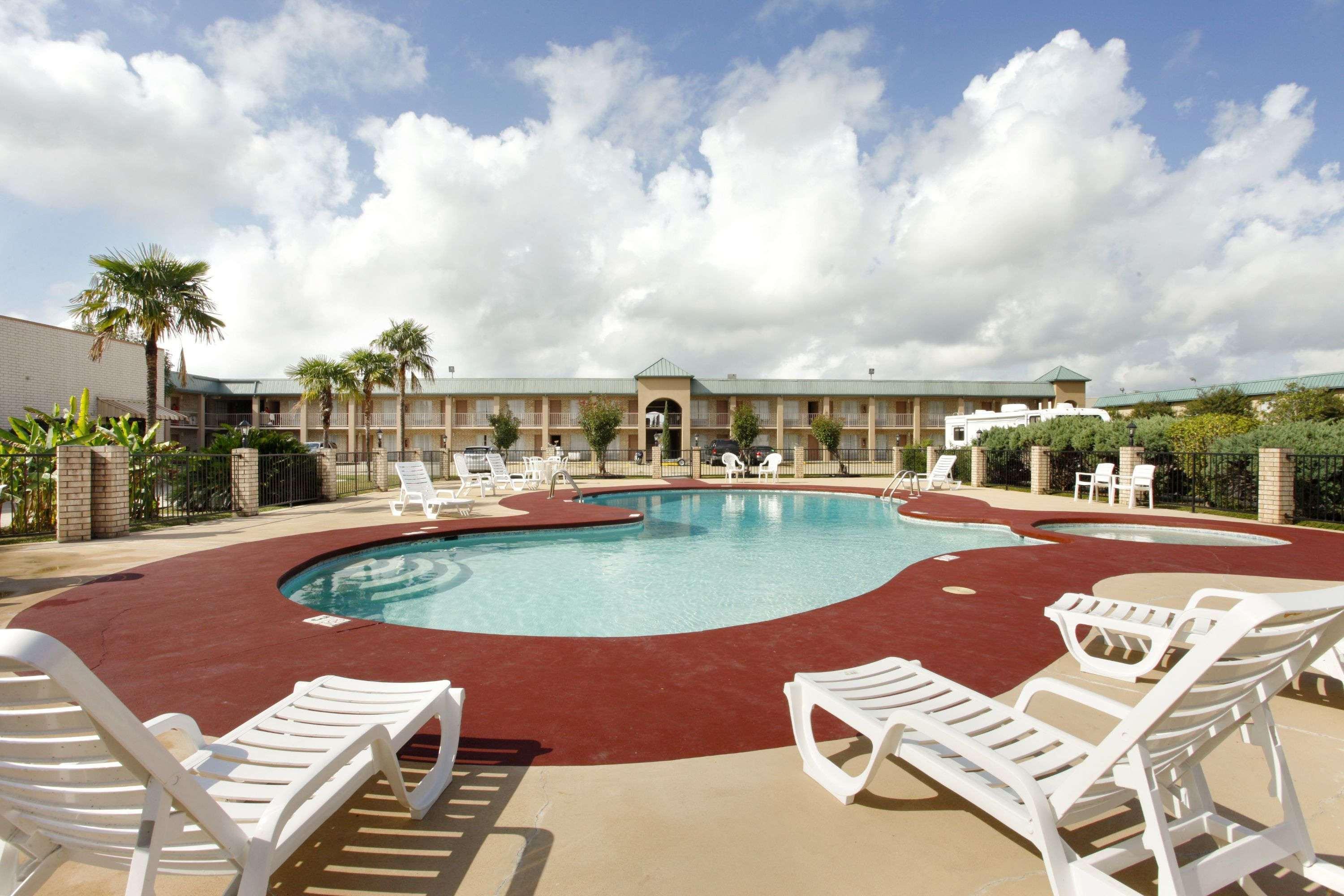 Super 8 By Wyndham New Iberia Motel Exterior foto